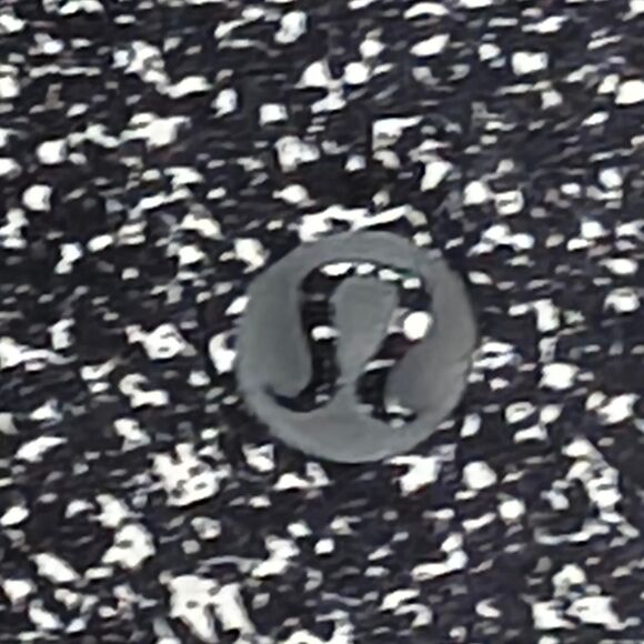 Women’s Lululemon hooded full-zip jacket in size 8 - Picture 5 of 5